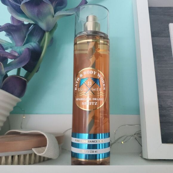 Sparkling Orange Spritz By Bath and Body Works 🍊 - Picture 2 of 5